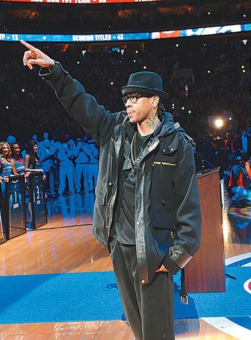 马德兴：米利西奇不敢热身U17女足，一年半不换血，足协当断则断（马德兴：米利西奇回避U17女足热身，球队一年半无换血，足协该果断出手）