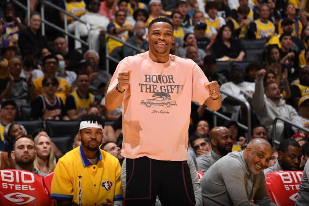 孔蒂再遭打击，佩杜拉：霍伊伦因右大腿股二头肌受伤而下场（孔蒂雪上加霜，佩杜拉：霍伊伦右大腿股二头肌受伤离场）