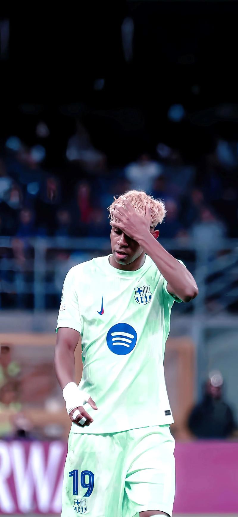 Shams：雄鹿愿与字母哥探讨留队或交易可能性，尼克斯不再是首选下家（Shams：雄鹿将与字母哥商讨续留或交易方案，尼克斯已非首选去处）