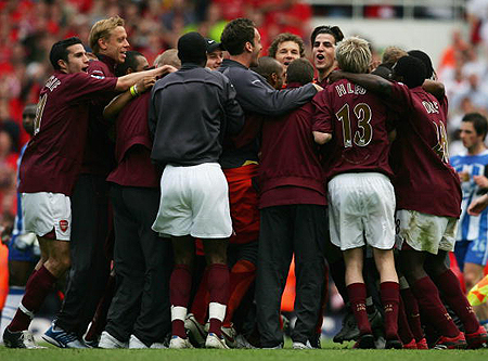 亚泰0-4国安保级希望渺茫，法比奥两射一传，塞鸟、张玉宁建功