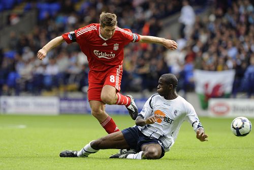打破费兰悖论，费兰托雷斯帽子戏法！ 客场逆转皇家贝蒂斯！（费兰托雷斯帽子戏法破除费兰悖论，客场逆转皇家贝蒂斯）