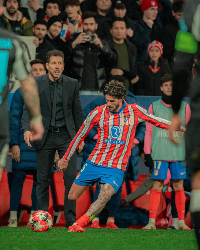 西甲半场：纳瓦罗、N.威廉姆斯建功，毕尔巴鄂2-0莱万特（半场战报：纳瓦罗与尼科·威廉姆斯破门，毕尔巴鄂2-0领先莱万特）